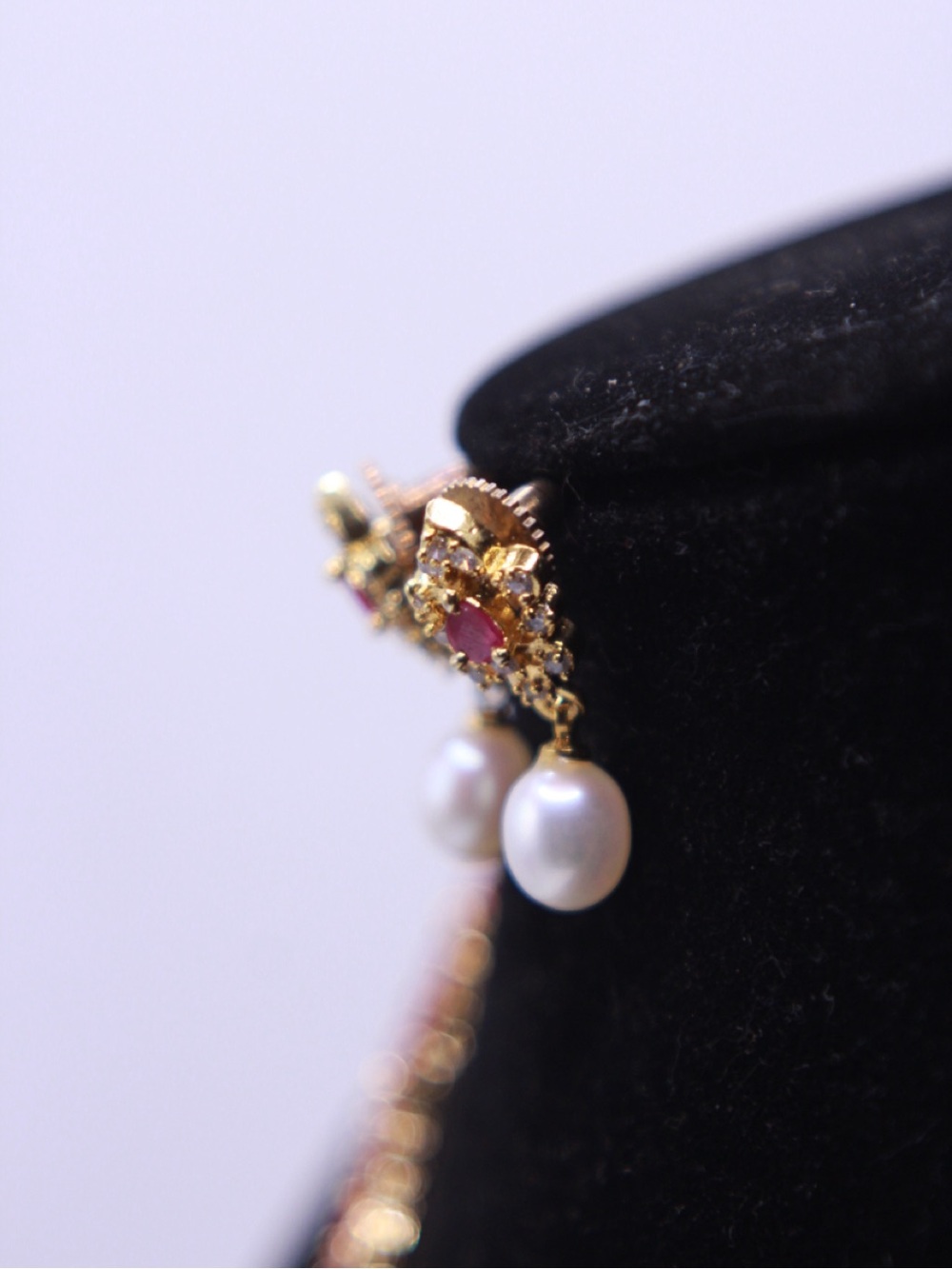 Gold-Tone Simulated Ruby Y-Style Necklace with Genuine Pearl Drop Earrings - Picture 5 of 6